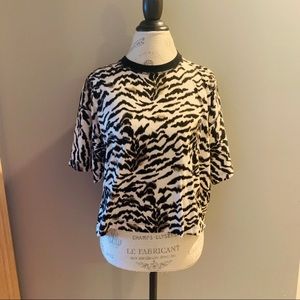 Topshop Zebra Print Cropped Tee Size Small